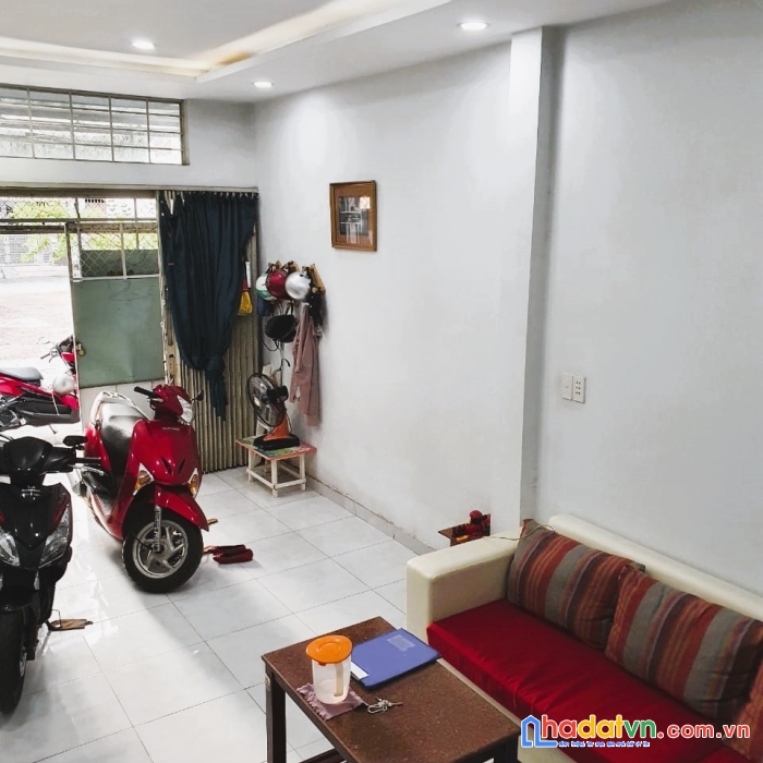 H195bt - gần bv bình tân, nhà hương lộ 2 - hẻm 6m ôtô vào nhà - 2 tầng - nhỉnh 4 tỷ.