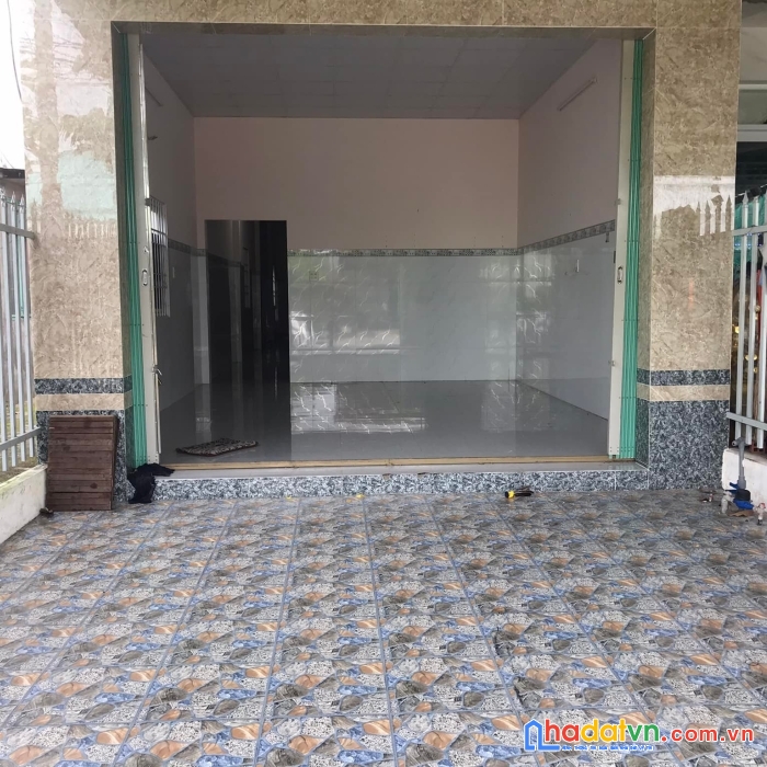Bán nhà mặt tiền 99m²  trục đường chính kdc phú thuận tp sa đéc.