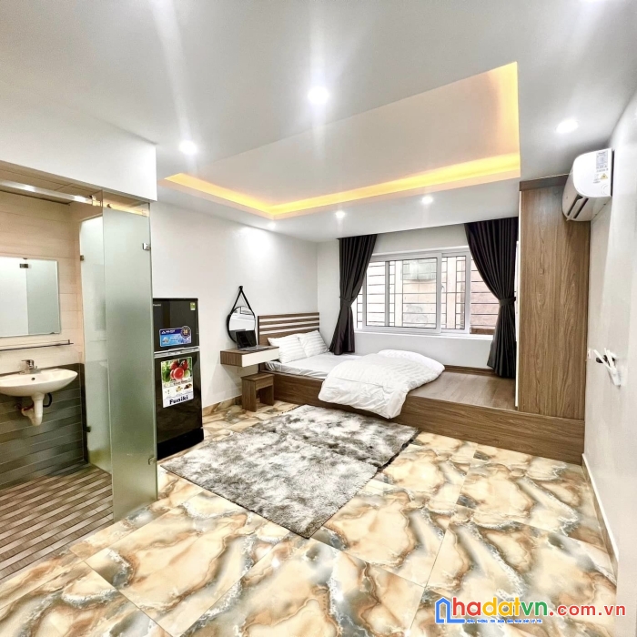 Bán tòa nhà yên hòa, cầu giấy, 134m2, mt 6,1m, thang máy, kinh doanh. doanh thu 1 năm khoảng 3 tỷ