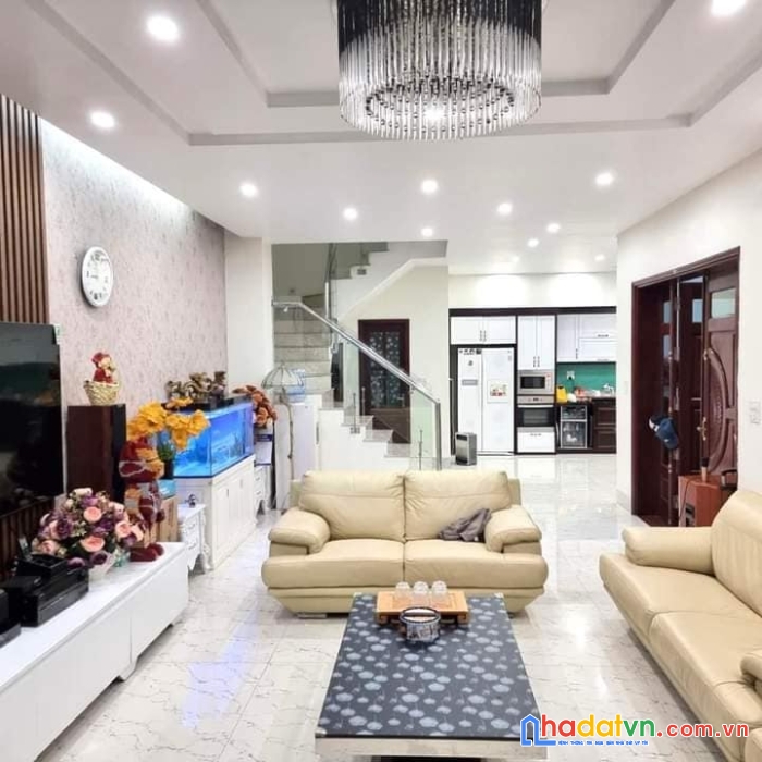 Bán nhà 5 tầng phố trung kính quận cầu giấy 50m2, gara ô tô giá 7.15 tỷ.