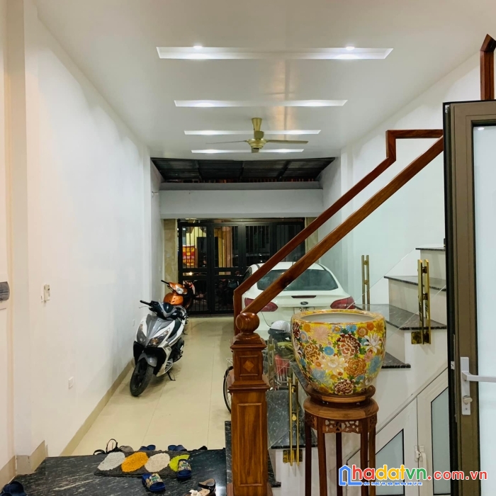 Bán nhà phố vương thừa vũ 15 tỷ 4 tầng 98m mt 4.2m nhà đẹp phân lô oto tránh