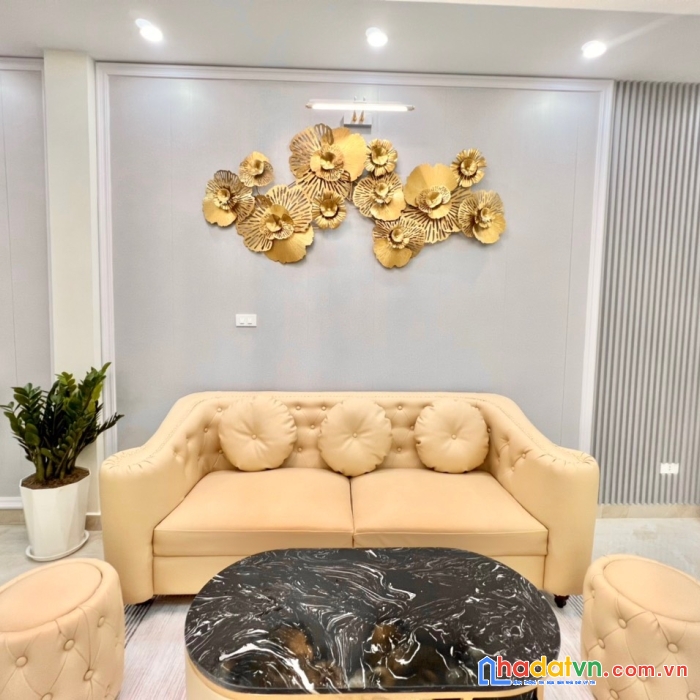 Bán nhà phố cát linh: 55m2, 5 tầng, 4 ngủ, mt 4.5m, lô góc. 5.5 tỷ
