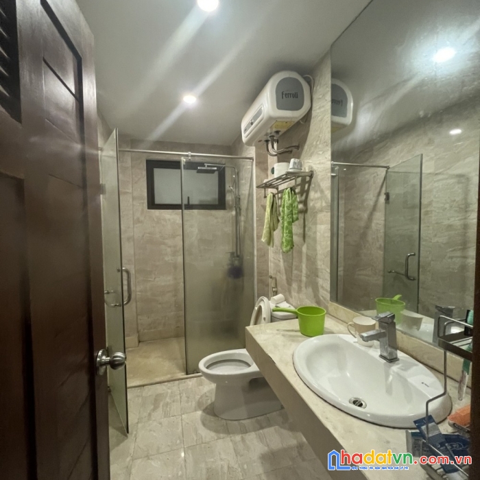 Mặt phố kim mã thượng, dt 77m², mặt tiền 5m, 21 tỷ 8
