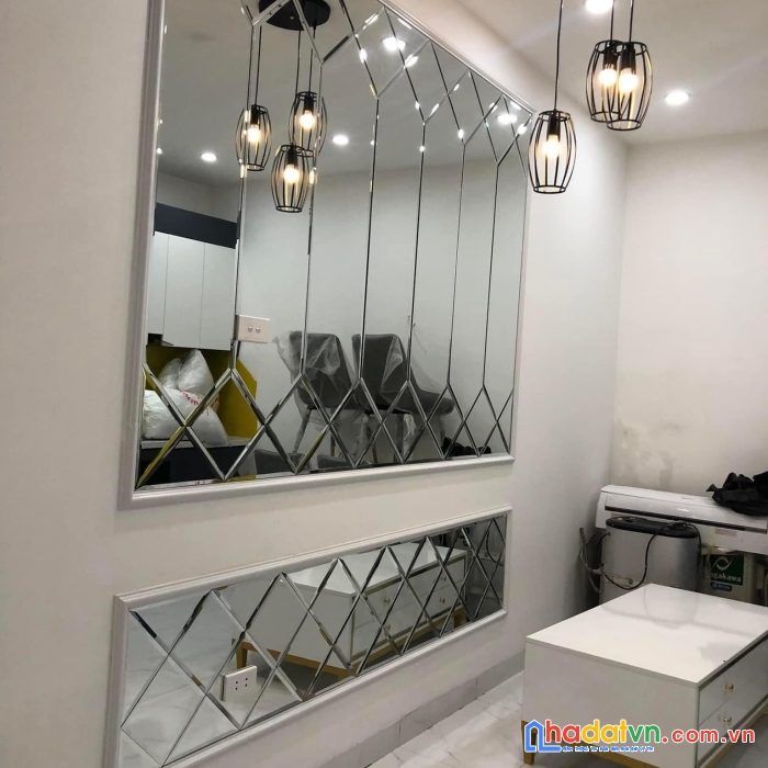 Bán nhà đẹp, view hồ ba mẫu, phương liên, đống đa. vỉa hè, kinh doanh. ô tô tránh.