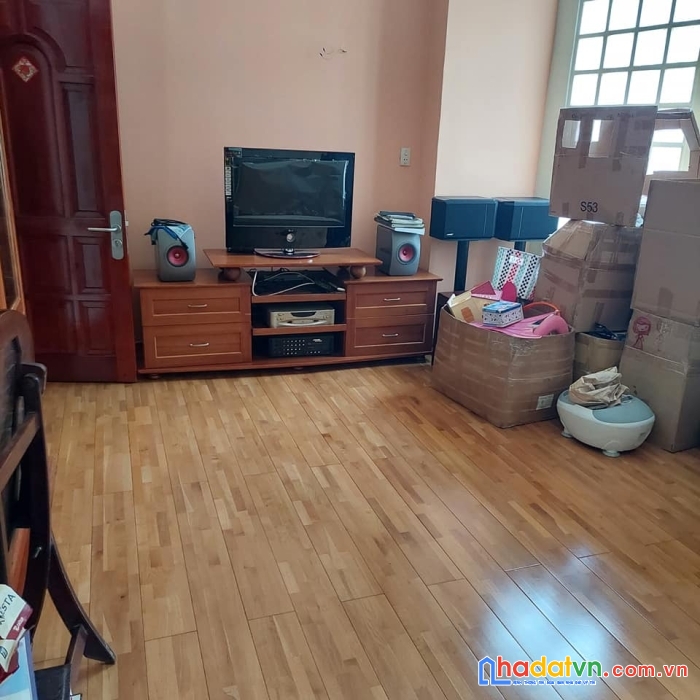 Căn hộ dịch vụ lạc long quân tân bình - thang máy -  35 phòng dòng tiền đều 140 triệu/ tháng dt