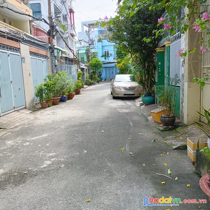 Nhà mới đẹp hxh nguyễn sơn tân phú, ngang 4m ô tô vào nhà nhỉnh 6 tỷ