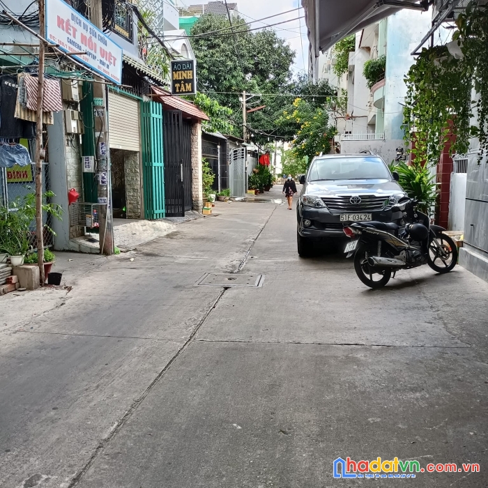 Hạ chào 100tr hẻm ô tô ngủ trong nhà nguyễn sơn, ngang 4.4m, nhỉnh 5 tỷ