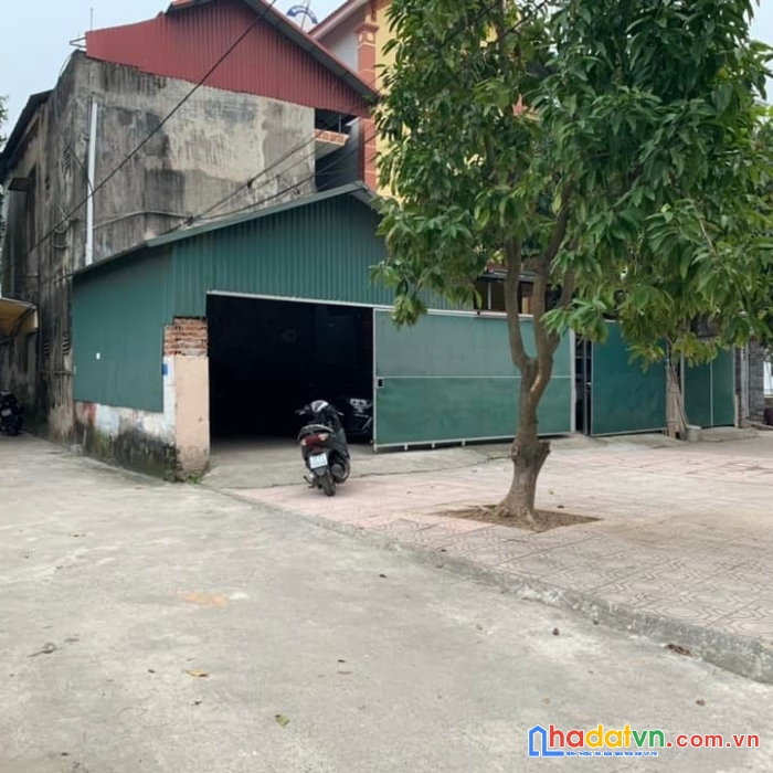 Bán đất phố trạm, long biên 61 m2 * mt 5 m * 4 tỷ 2 thửa đất hiếm, đường rộng, ô tô vào đất