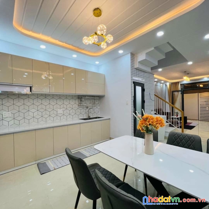 Hẻm xe hơi, phan đăng lưu, 4 x 13m, 3 lầu, 8.9 tỷ, bình thạnh