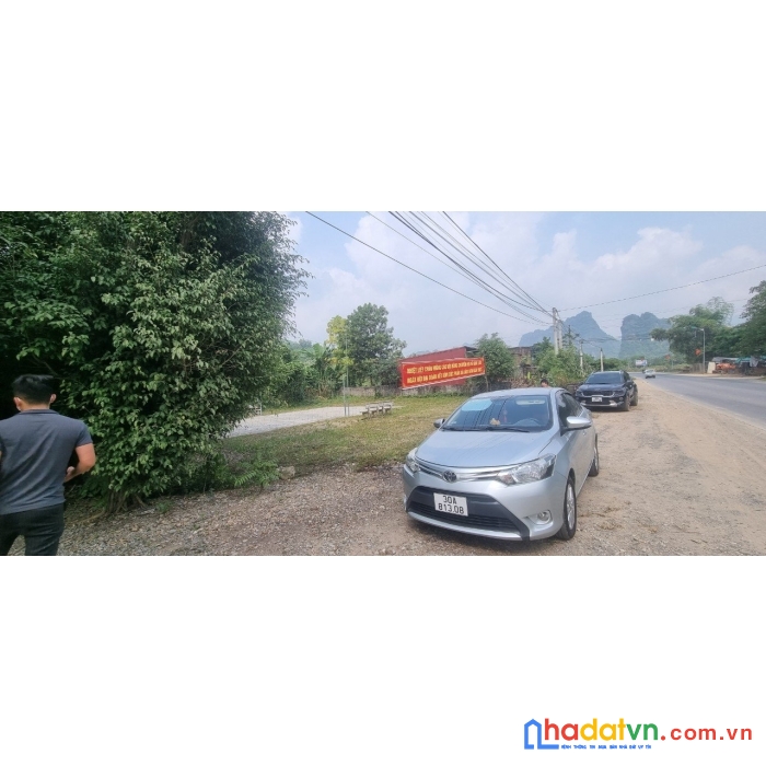Bán đất mặt ql6 tổng diện tích 645m trong đó có 300m thổ cư tại lương sơn - hòa bình