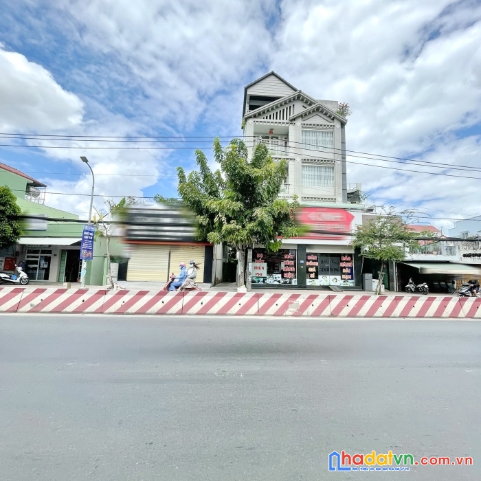 Mặt tiền kd tuyệt đẹp đường huỳnh tấn phát, q7
