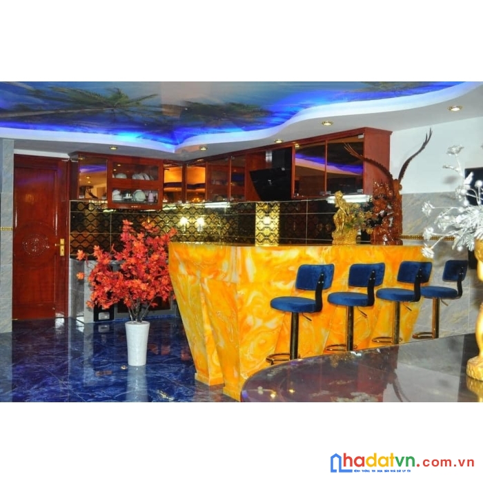 Bán nhà mặt tiền quận nhất, 7 tầng thang máy, ngang 5m, 56m2 giá 35 tỷ.