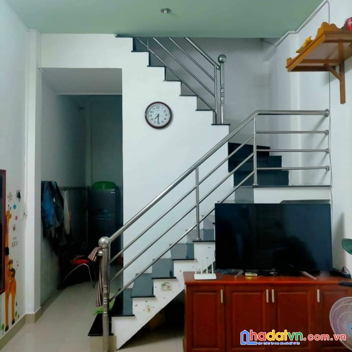 Nhà 1sẹc nguyễn văn lượng p17 gòvấp 45m 2tầng giá4tỷ3tl ngay lotte