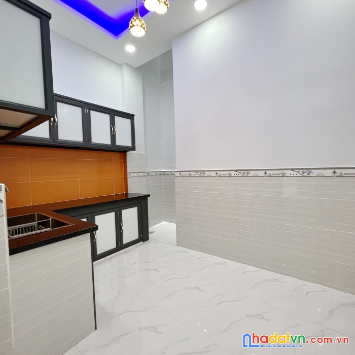 Nhà mới 2 tầng hẻm thông đường vĩnh viễn phường 4 quận 10 giá 5.28 tỷ