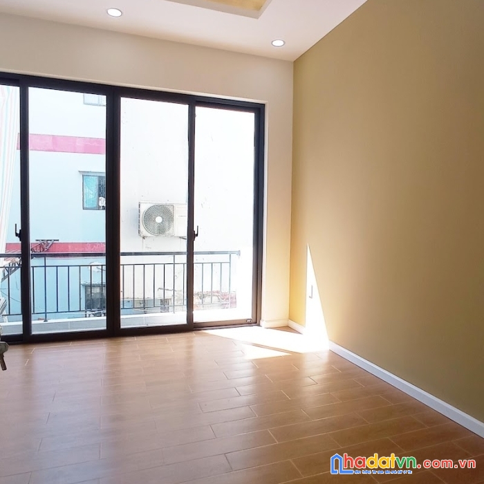 Xe hơi vô nhà lê trọng tấn tây thạnhtân phú 80m2, 3 tầng 4m x 20m, chỉ 7.4 tỷ.
