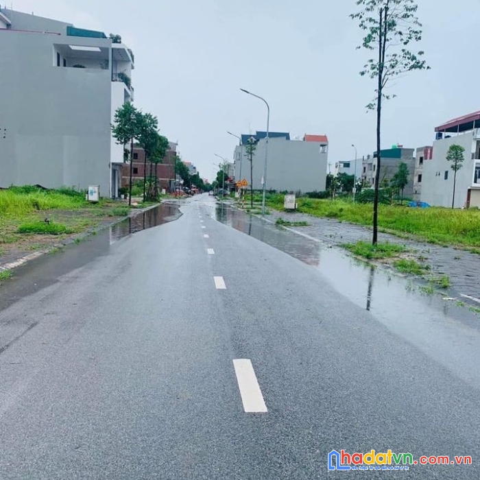 Có lô đất cần bán dãy lk6 dự án dmc, thuận thành, bắc ninh, giá 3,x tỷ