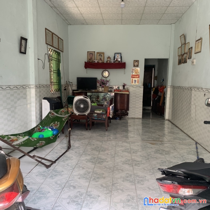 Nhà cần bán nguyễn văn quá,q12, chỉ hơn 40 tr/mz 118mz nhỉnh 5 tỷ.