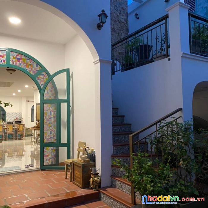 Chủ bán gấp căn biệt thự ngay linh đông để  đi mỹ.3 lầu 180m2 chỉ 25 tỉ