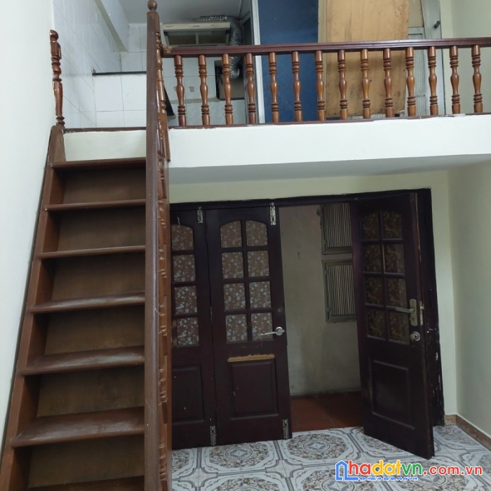 Bán nhà nhỉnh 1 tỷ yên phụ ba đình diện tích 22m2  3 tầng mt 3,3 giá 1 tỷ 250 lh huyền 77