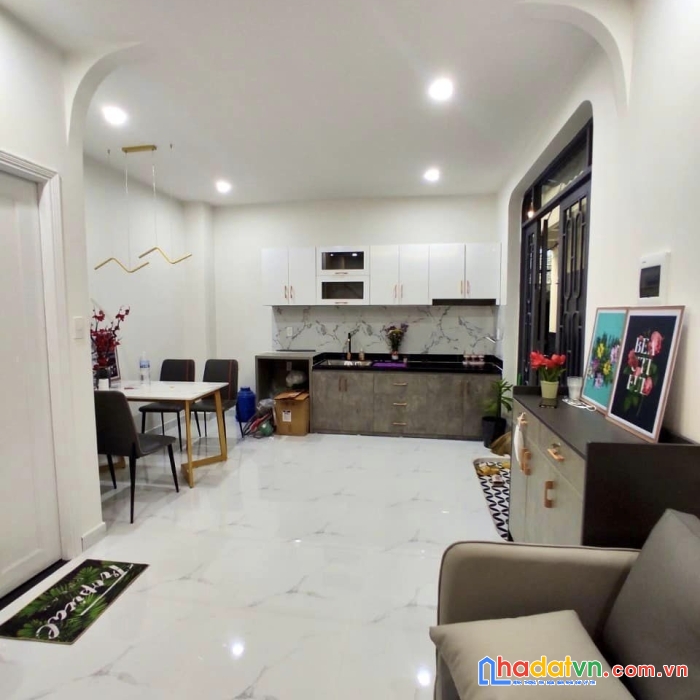 Nhà đẹp tân phú- xe hơi đỗ cổng - 32m2  - tặng full nội thất - chỉ 4 tỷ