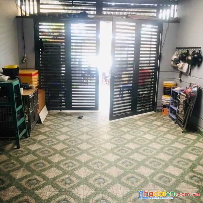 Mặt tiền tô hiệu. tân phú.