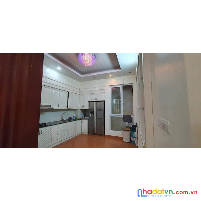 Phố mai dịch, dt 77m², mặt tiền 4m, kinh doanh tốt, 15 tỷ
