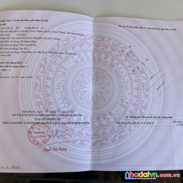 Đất mặt tiền, sổ sẵn ngã tư thị xã chơn thành