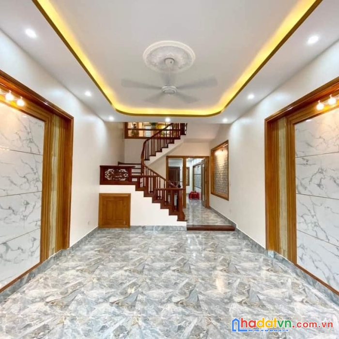 Chất lượng như vàng - bán nhà vĩnh phúc - 5 tầng - 40m2 - nhẹ nhàng 5.45 tỉ