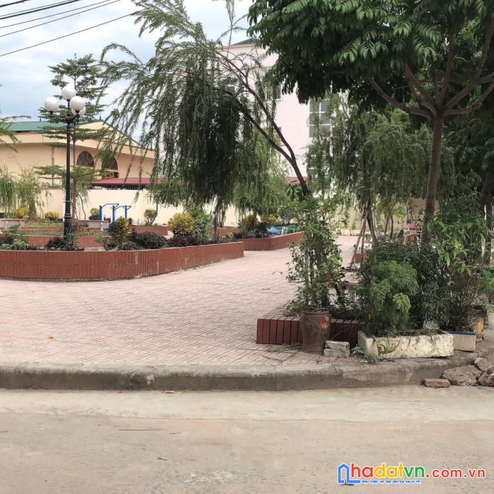 Cực hiếm bán đất đường phạm văn đồng, mai dich, cầu giấy 260m 14,x tỷ