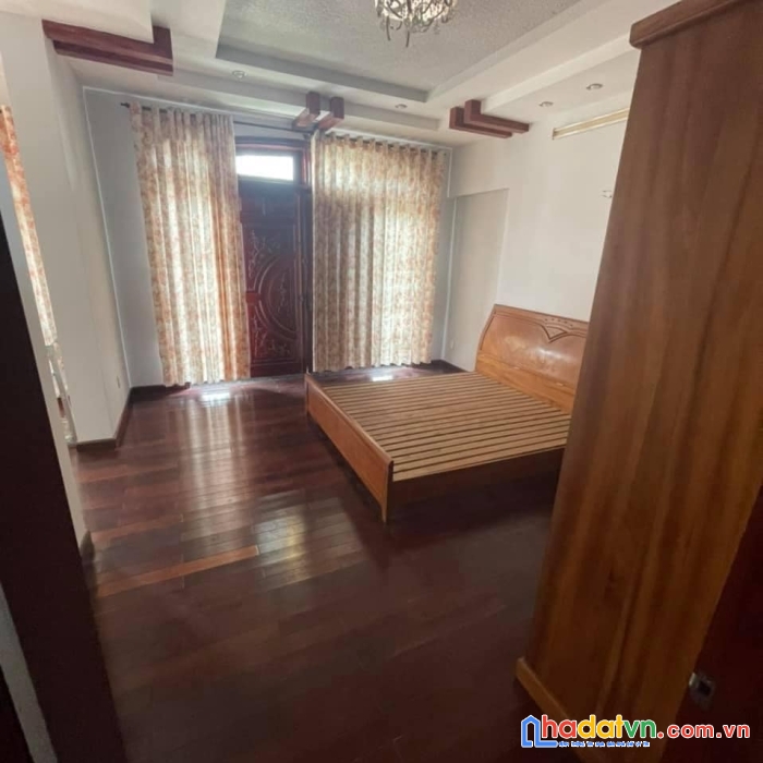 Mt công viên nội bộ, ô tô vào nhà,  khu vực sầm uất, cách chợ tân mỹ 200m thẳng. 6x20m.