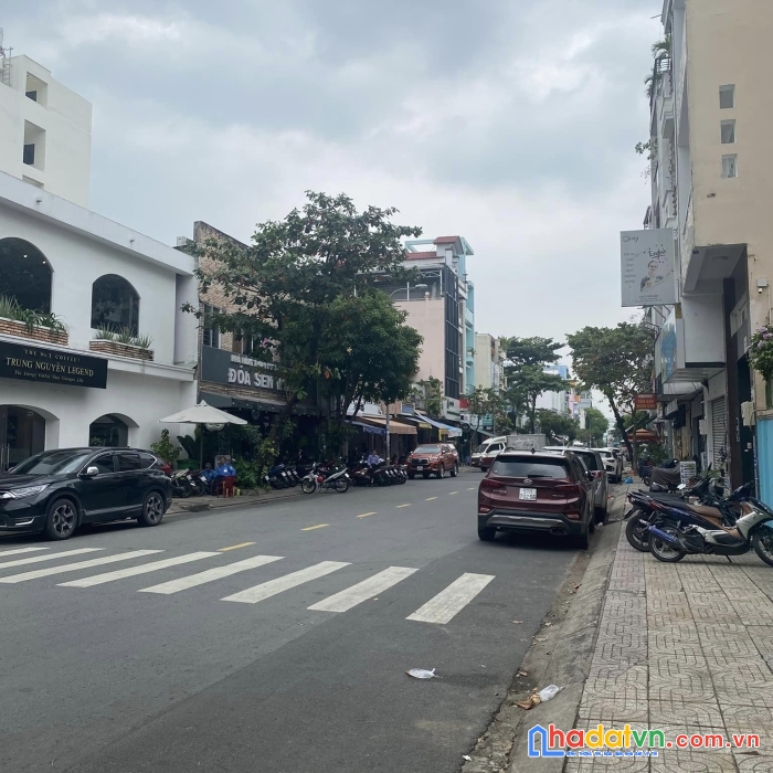 Bán nhà mt trần hưng đạo ngay luỹ bán bích, âu cơ, 9.9  tỷ