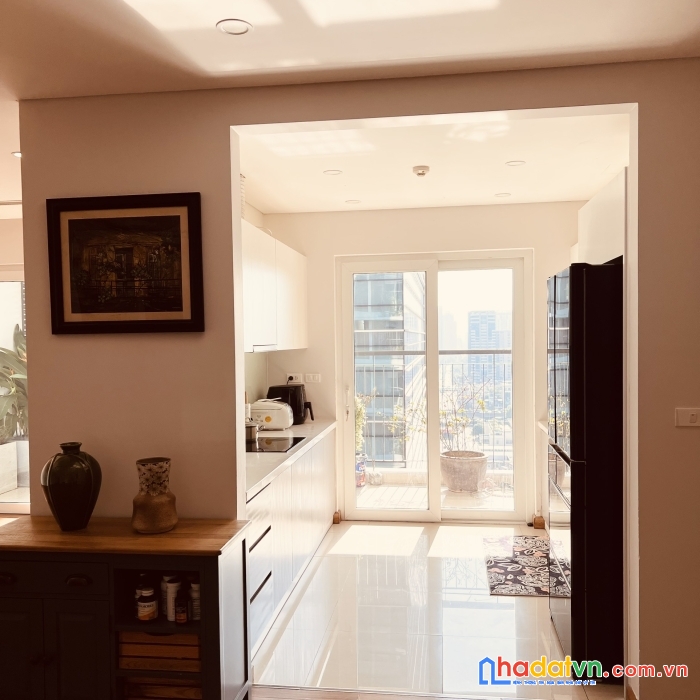 Bán căn hộ 3 ngủ dự án mhdi hoàng quốc việt, dt 117,6m2