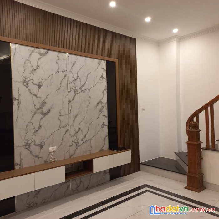 Nhà đẹp thượng thanh - ở luôn – đủ công năng - ngõ thông - gần chợ, trường, tổng s47m – 5t – 3.5tỷ.