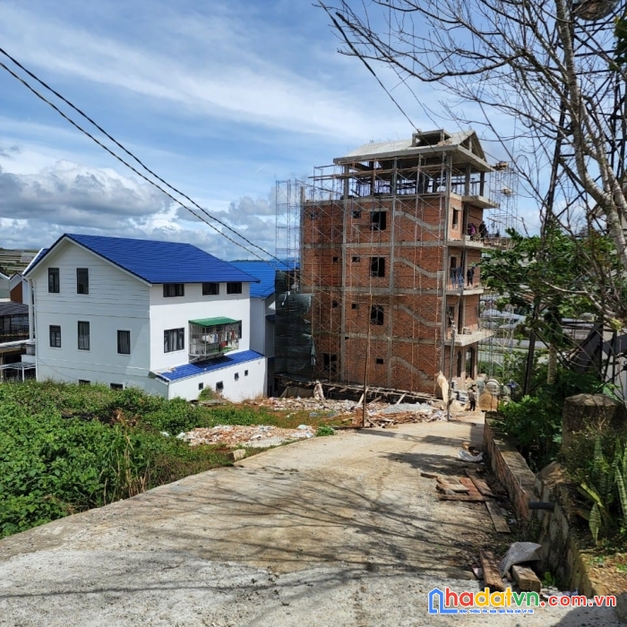 Cần tiền bán gấp đất nền biệt thự đường trịnh hoài đức, đà lạt 200m2 giá 7.85 tỷ