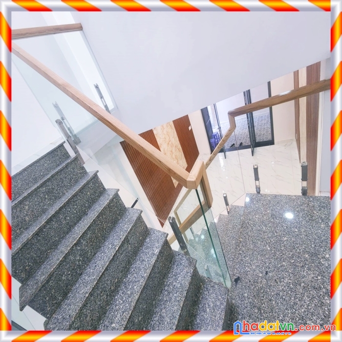 Nhà bán bình thạnh, 51m2, 2 tầng btct, sổ đẹp giá chỉ 4 tỷ nhỉnh