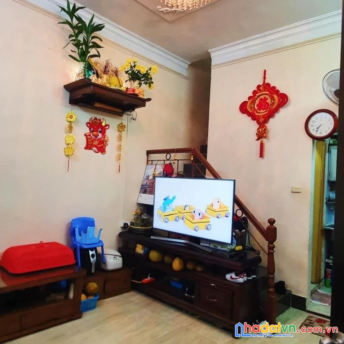 Nhỉnh 2 tỷ có hộ khẩu đống đa phố tây sơn 3 tầng 2 ngủ đủ công năng sổ đỏ cc xem ngay 0975124520