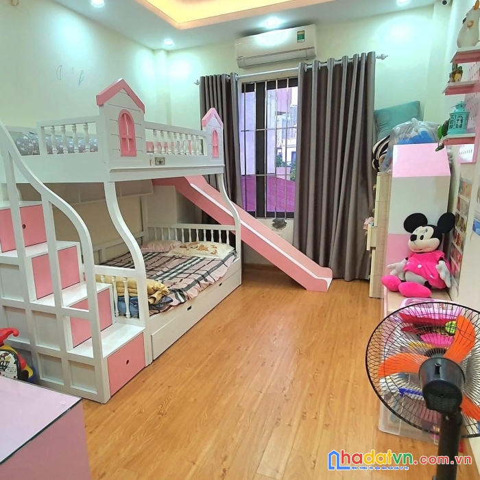 Bán nhà tập thể phố phương mai, đống đa, đẹp, mới, 2 thoáng, 70m2x3 ngủ, chỉ 2.25 tỷ