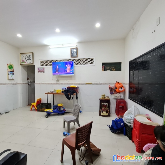 Nhà 2 tầng, lý tự trọng,kiệt ô tô tải 1 tấn,  sổ nở hậu, 62m2, 3t4