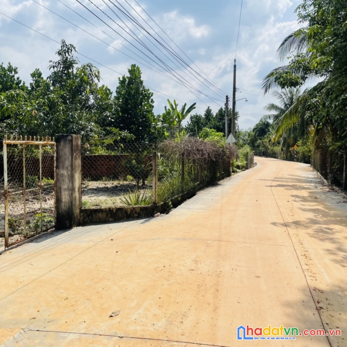 Đất thổ cư sổ sẵn dân đông kín