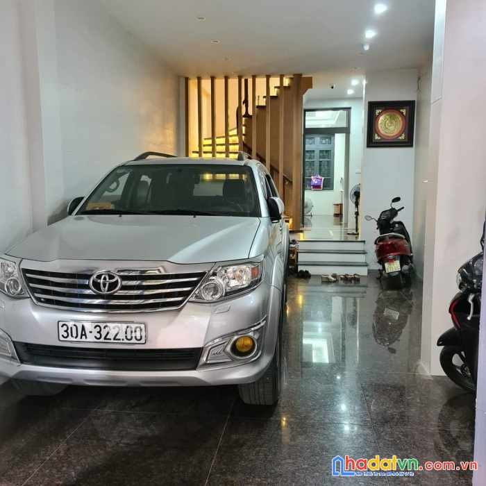 Phạm văn đồng,nhà xây mới cực chất _ vị trí tuyệt đẹp _ ô tô 5t _ thoáng trước sau vĩnh viễn 5