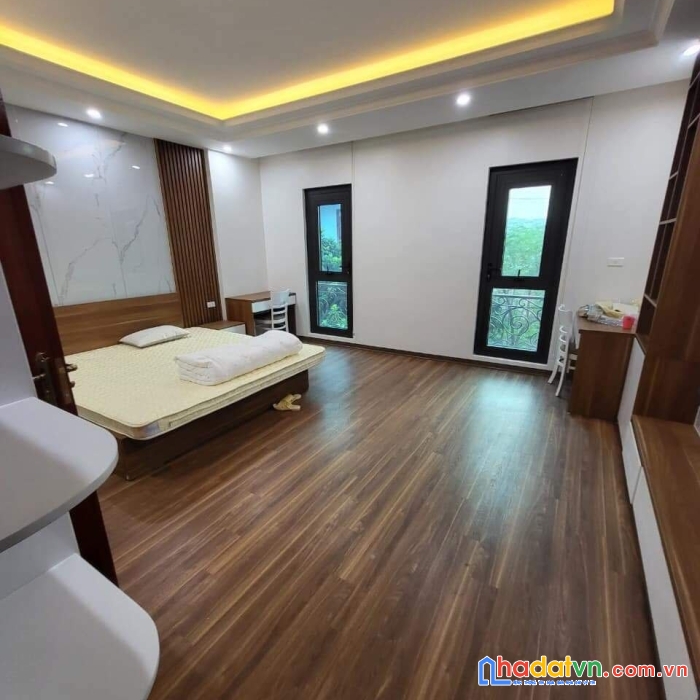 Phân lô. ô tô. thang máy. văn la hà đông. 50mx6t. mt5,5m. giá 9,5 tỷ.