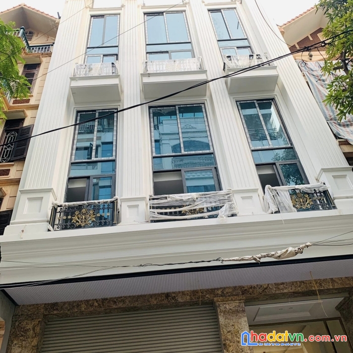 Bán nhà đẹp dương khuê cầu giấy 100m2 - 8 tầng thang máy - có hầm - mặt tiền khủng - phân lô, vỉa
