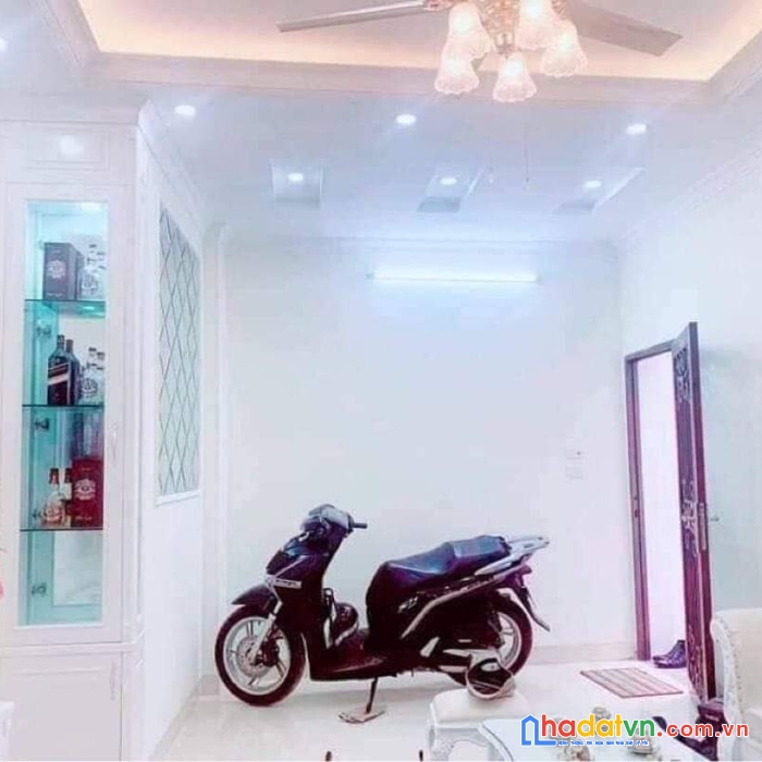 Nhà khương trung  4 tầng, nội thất tân cổ điển, tiện ích ngập tràn 3 tỷ