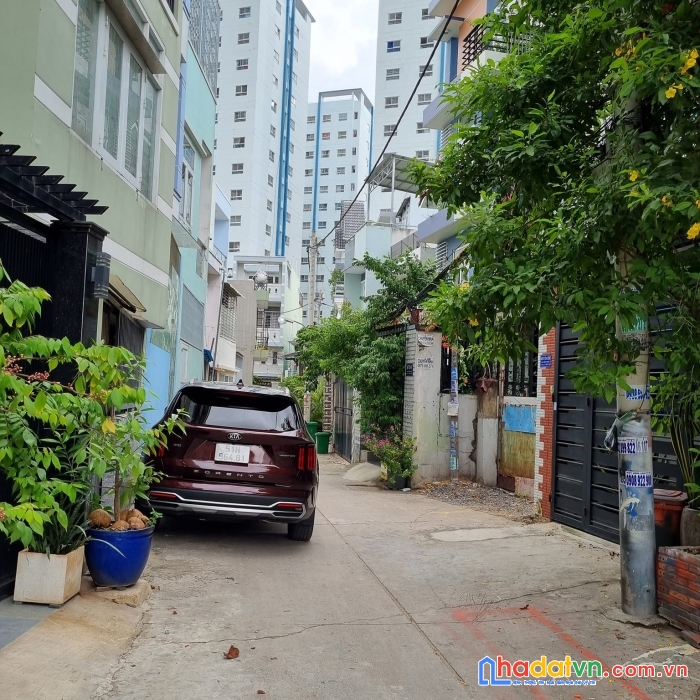 Bán nhà trên đường số 4 khu nam hùng vương, dt 4.5 x 19m