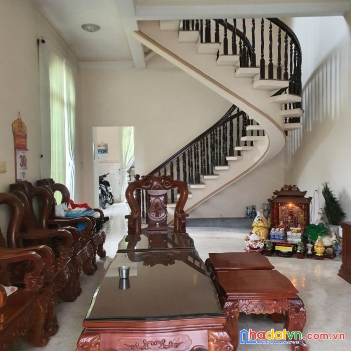 Bán nhà 1t2l 198m2 lô góc 2 mặt tiền 1 xẹc đường dã tượng p.tam hòa