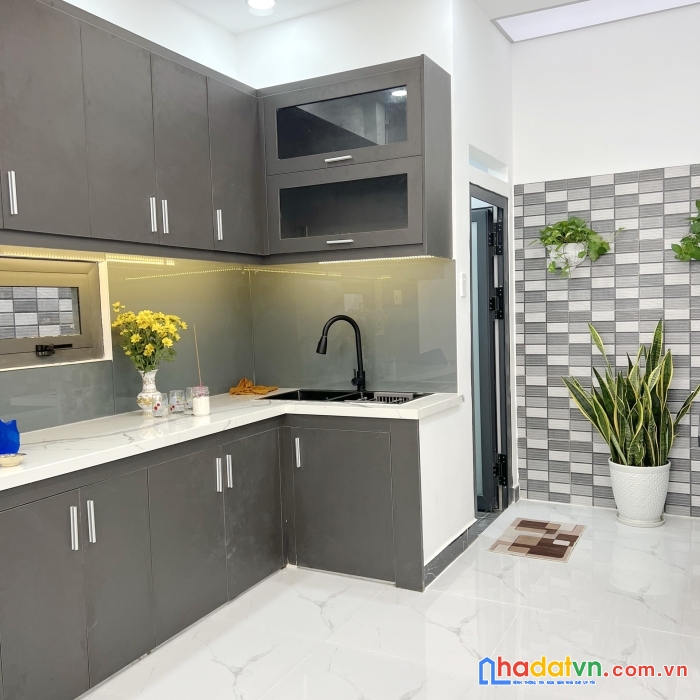 Nhà mới 2 tầng sát đường hưng phú p8q8. giá 3,85 tỷ tl