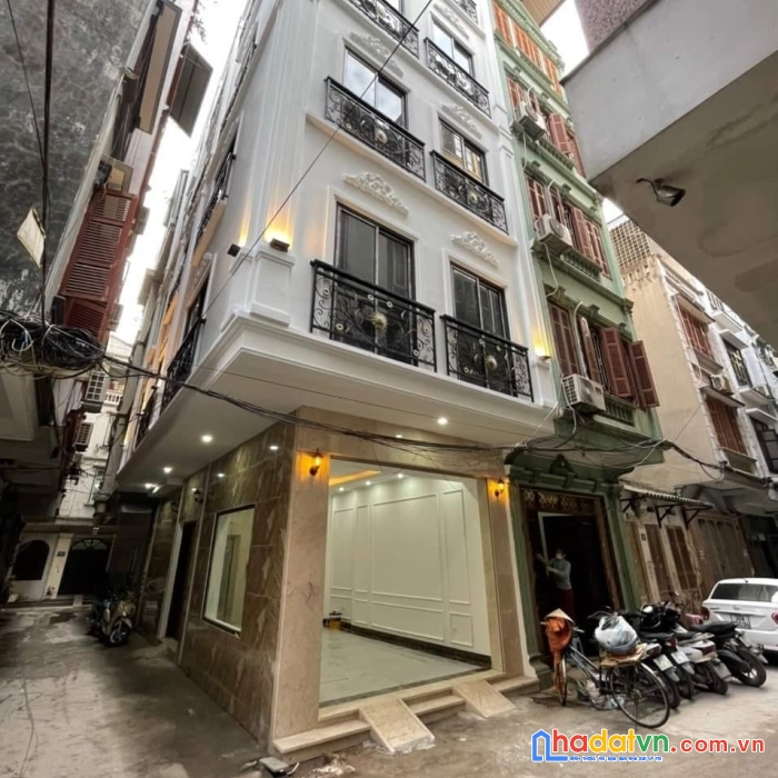 Nhà khu phân lô, căn góc, gần khu vĩnh phúc, ngõ thẳng, cách ô tô 10m. 45m2, 5t, nhỉnh 7 tỷ.