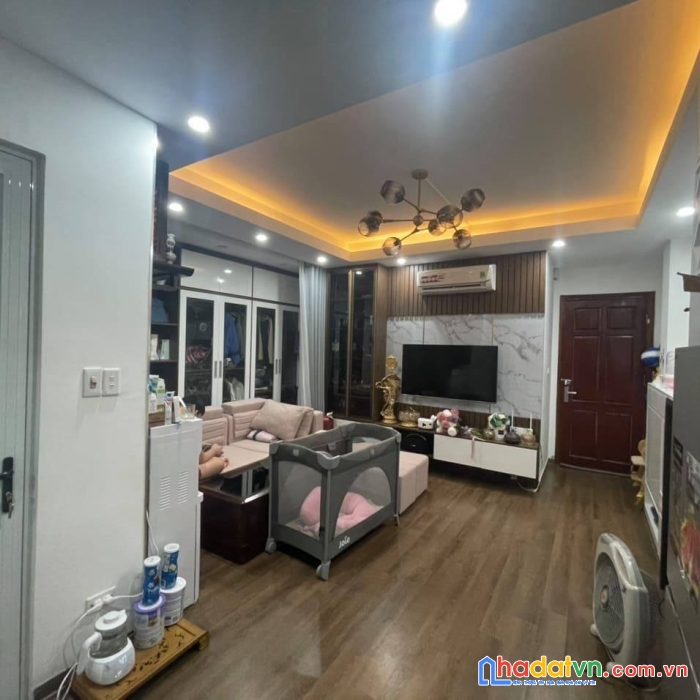 Liên mạc nhỉnh 2 tỷ,nhà đẹp xách vali ở luôn,mặt tiền rộng,10m ra ô tô,sổ hoa hậu