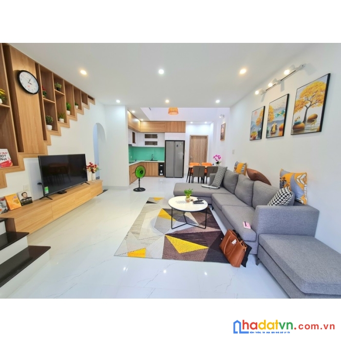 Thanh khê-bán nhà đẹp kiệt oto trần cao vân-70m2-2t-ngang6m-full nội thất-nhỉnh 4 tỷ-0905891799