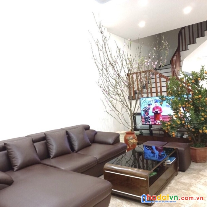 Bán nhà ngõ nguyễn văn cừ long biên 62m 4  4.3  6.5 ty siêu hot